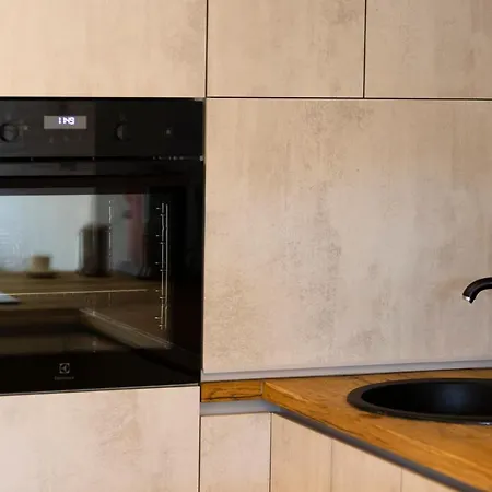 Pleasing Place Free Private Parking