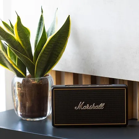 Pleasing Place Free Private Parking *