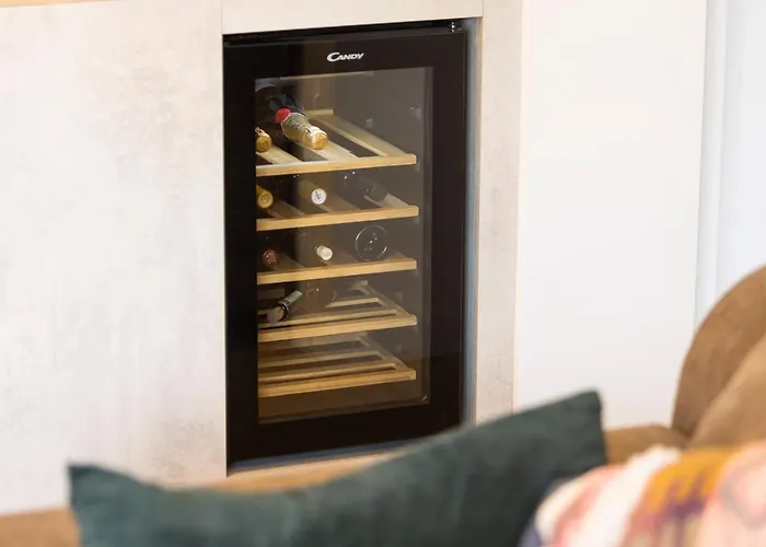 Pleasing Place Free Private Parking *