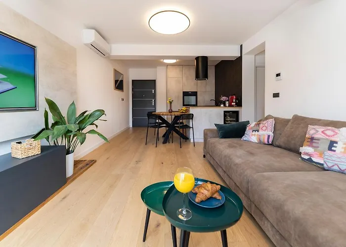 Apartment Pleasing Place Free Private Parking