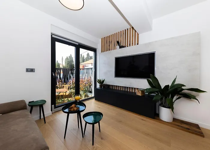 Pleasing Place Free Private Parking Apartment *